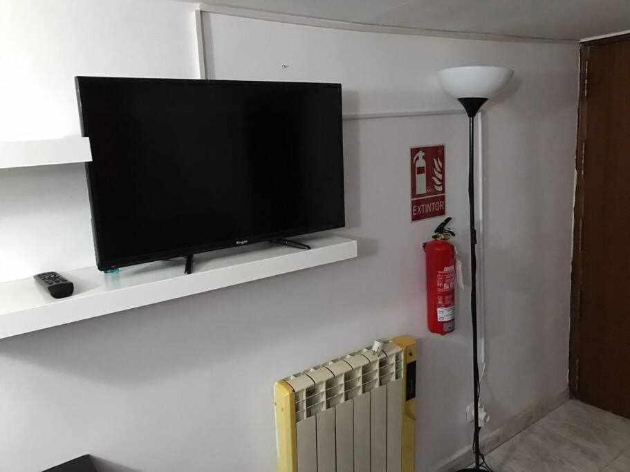 דירות Agradable Apartamento En Zona Malasana מדריד מראה חיצוני תמונה