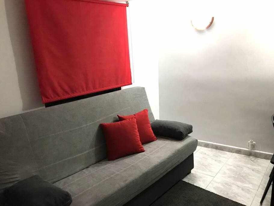 דירות Agradable Apartamento En Zona Malasana מדריד מראה חיצוני תמונה